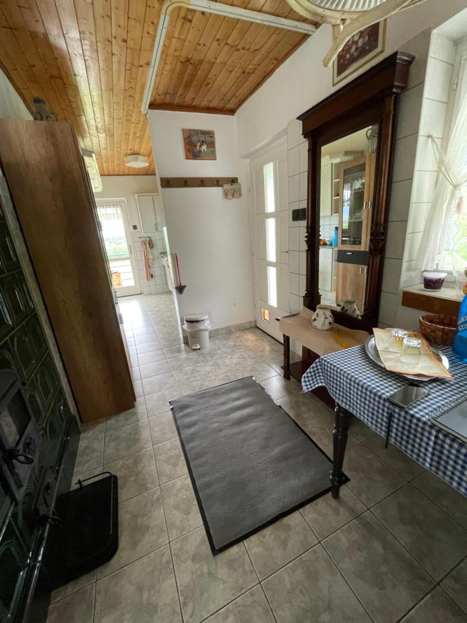 Stupa-Rezi-Tatika-Haz Apartment Zalaszanto Ngoại thất bức ảnh